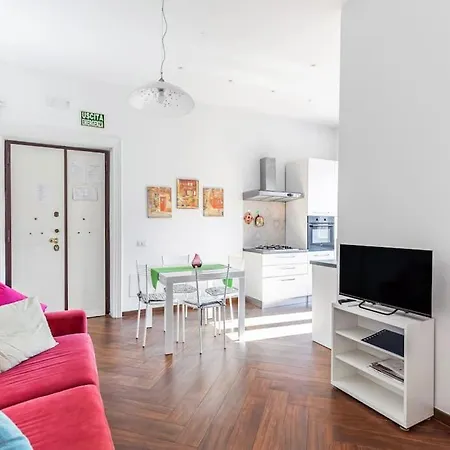 Vatican Walls Apartment *